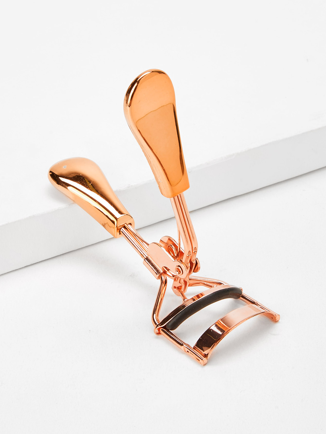 Metallic Eyelash Curler