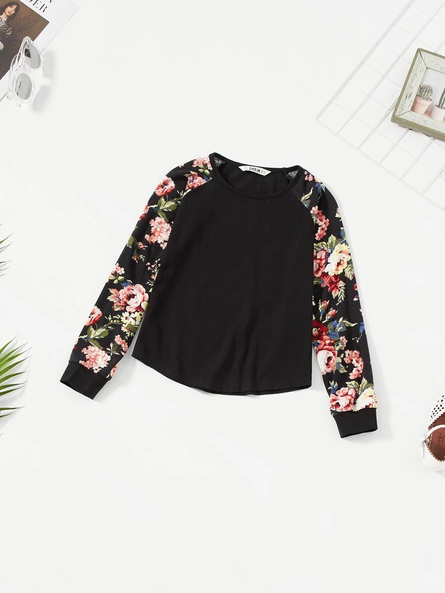 SHEIN Camiseta De Media Edad Para Niñas Con Mangas Raglán Y Estampado Floral - Negro - Ver 1
