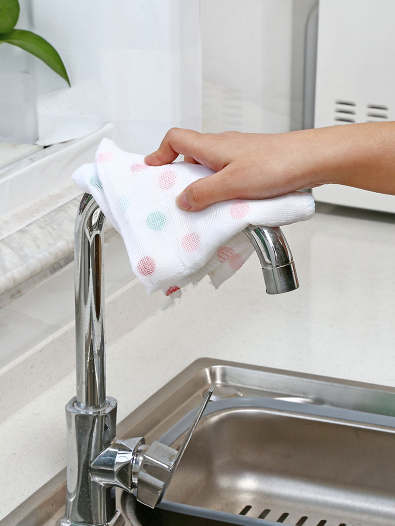 

Dot Print Kitchen Rag