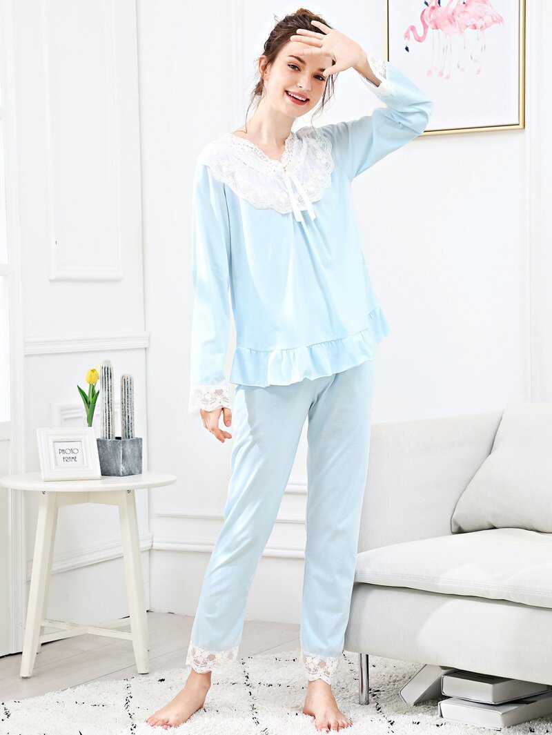 

Floral Lace Trim Ruffle Hem Pajama Set, Blue
