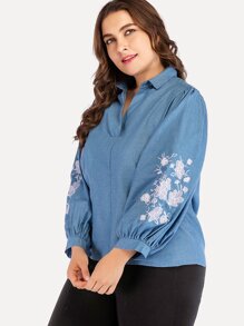 Plus Embroidered Collar Blouse