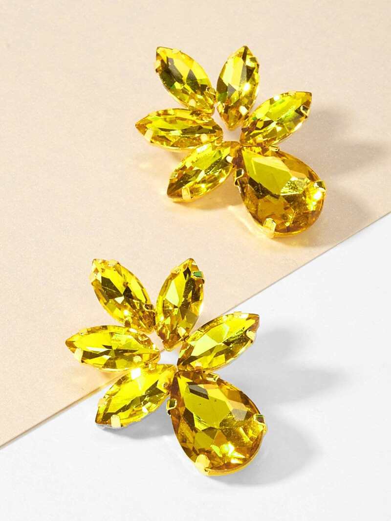 

Leaf Detail Gold Plated Stud Earrings