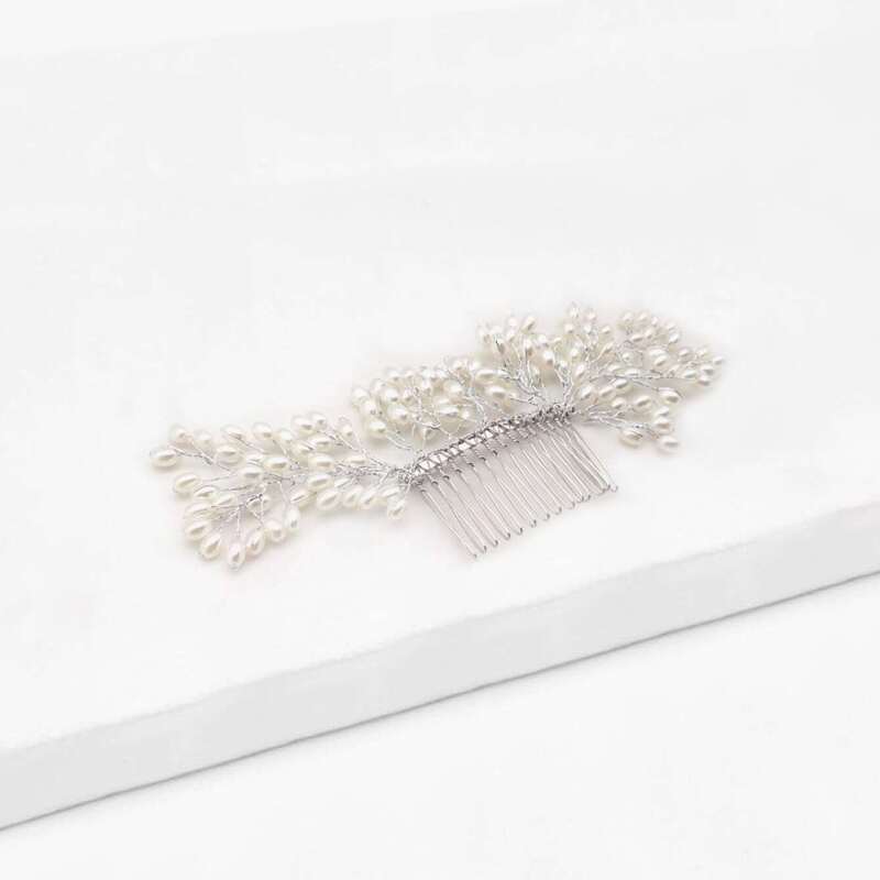 

Faux Pearl Design Hair Pin, White