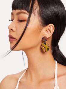 Geometric Pattern Round Drop Earrings