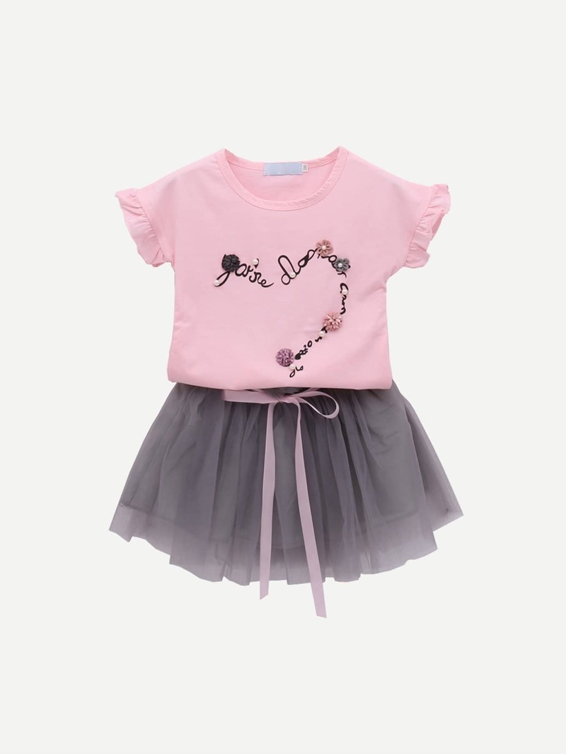 

Girls Stereo Flowers Letter Print Tee With Skirt, Multicolor