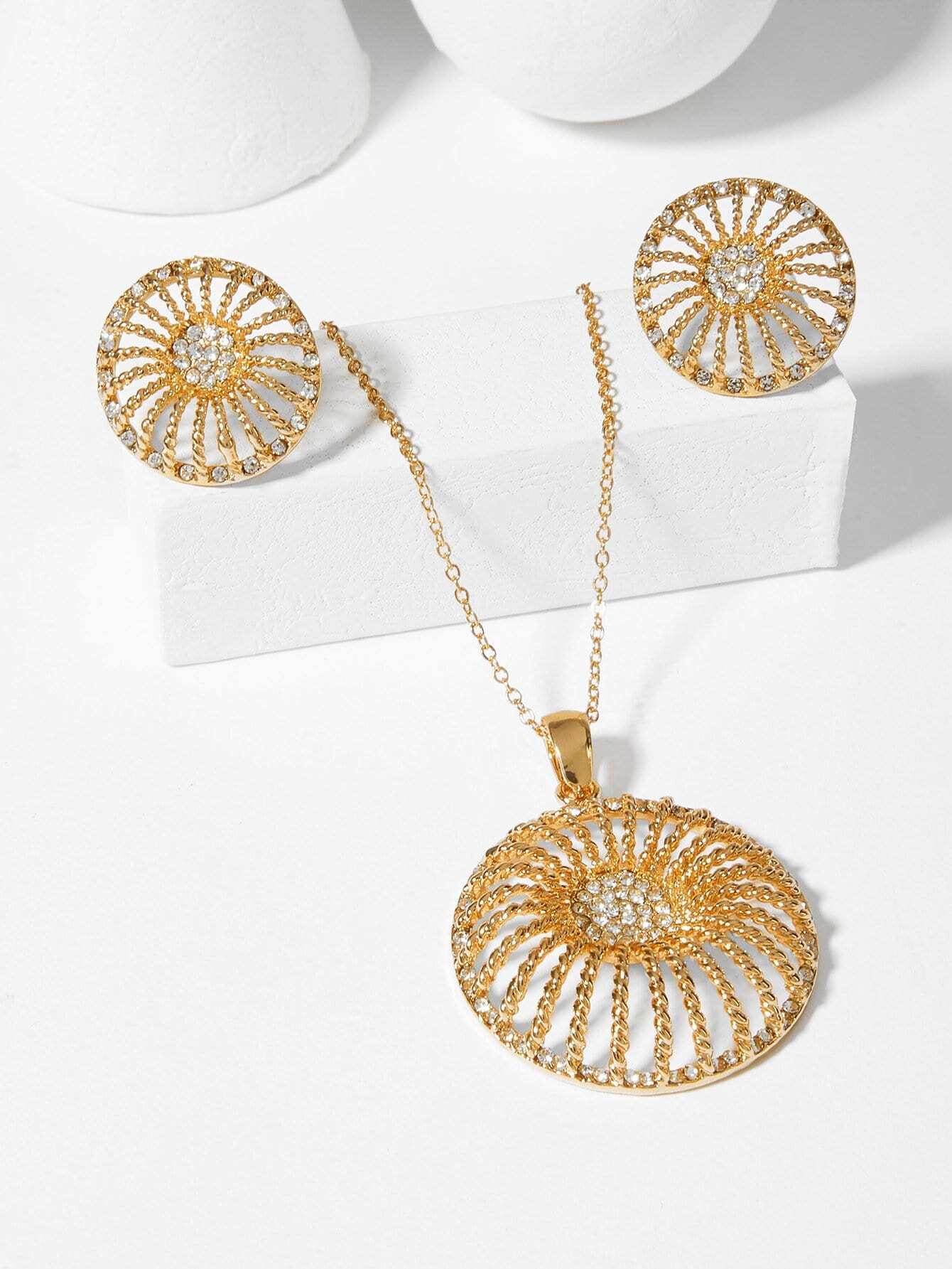 Hollow Round Pendant Necklace & Earrings