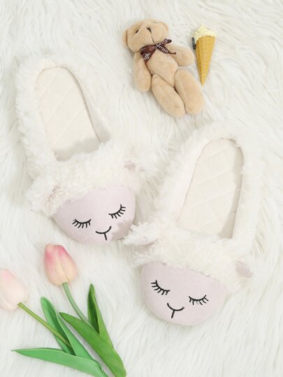 Cartoon Design Flat Slippers pictures