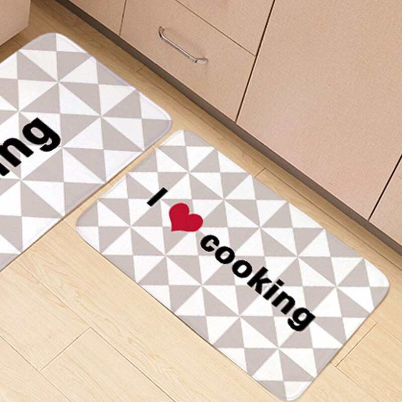 

Letter Print Floor Mat, Multicolor