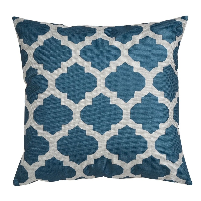 

Quatrefoil Print Cushion Cover, Multicolor