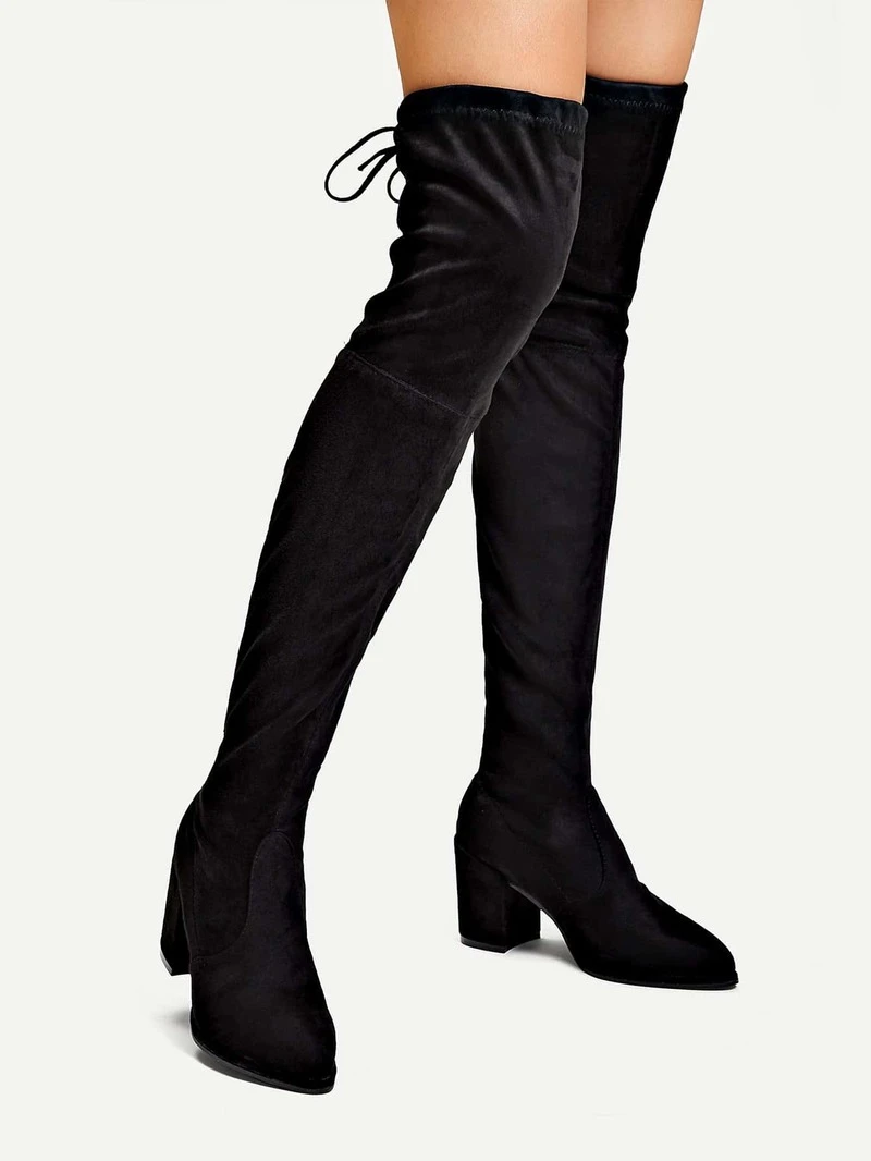 botas por encima de la rodilla