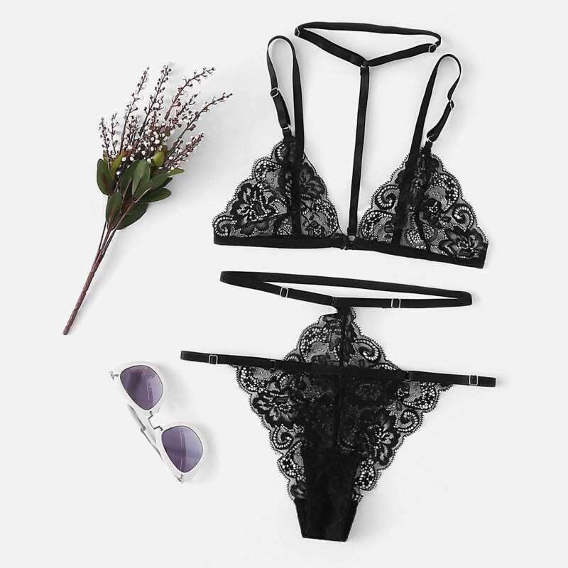 

Scalloped Trim Floral Lace Lingerie Set With Choker, Black