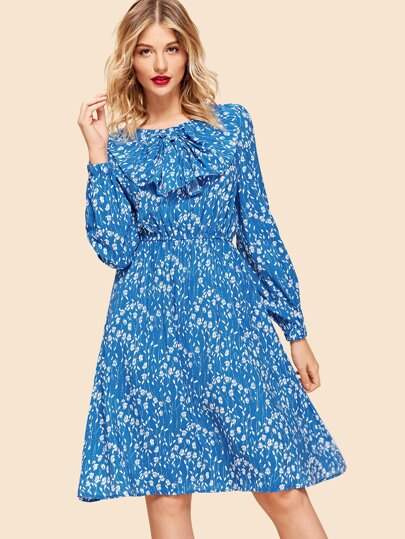 Bow Front Floral Print Dress pictures
