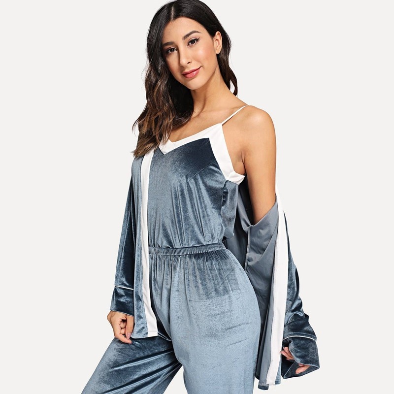 

Contrast Side Velvet Cami Pajama Set With Robe, Blue