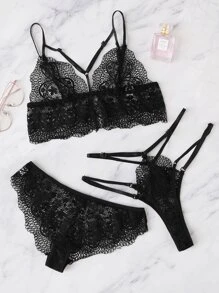 ensemble string dentelle