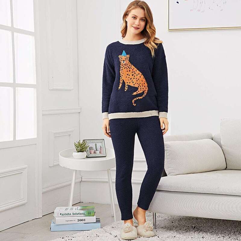 

Leopard Pattern Plush Pajama Set, Navy
