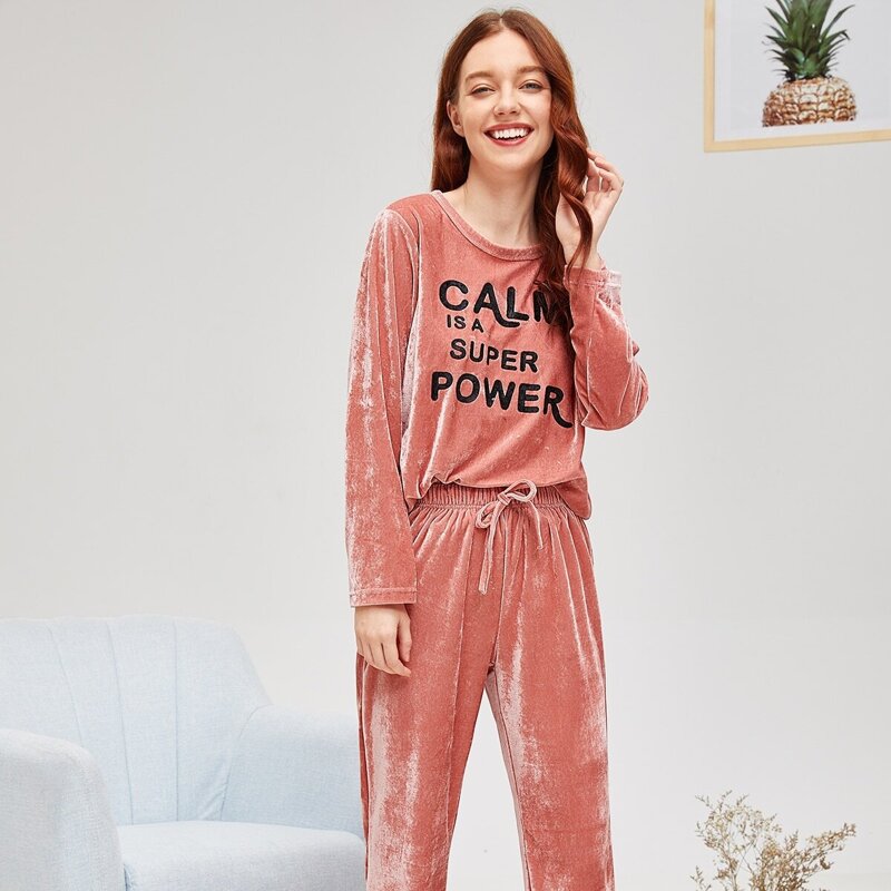 

Letter Print Velvet Pajama Set