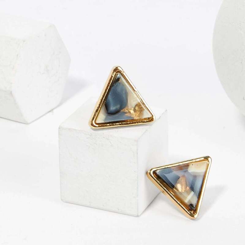 

Marble Pattern Triangle Stud Earrings 1pair, Multicolor