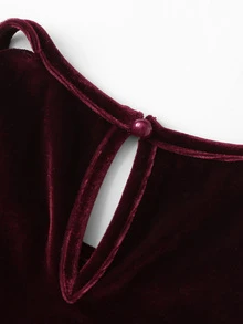 SHEIN Keyhole Back Scallop Trim Velvet Halter Top - Burgundy - View 5