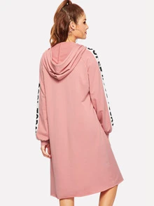 SHEIN فستان صوفي بطباعة الحروف مع أكمام راجلان