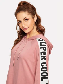 SHEIN فستان صوفي بطباعة الحروف مع أكمام راجلان