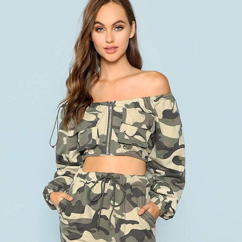

Off Shoulder Crop Camo Utility Jacket, Multicolor
