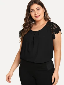 SHEIN Clasi 大碼拼接蕾絲插肩袖子上衣 - 黑色 - 查看 1