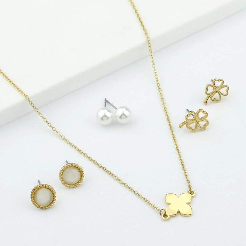 

Gold Plated Flower Earrings 3pairs & Necklace 1pc