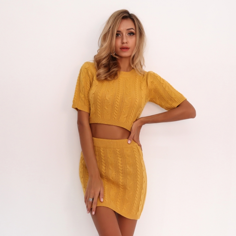 

Solid Mixed Knit Crop Top & Skirt Set, Yellow