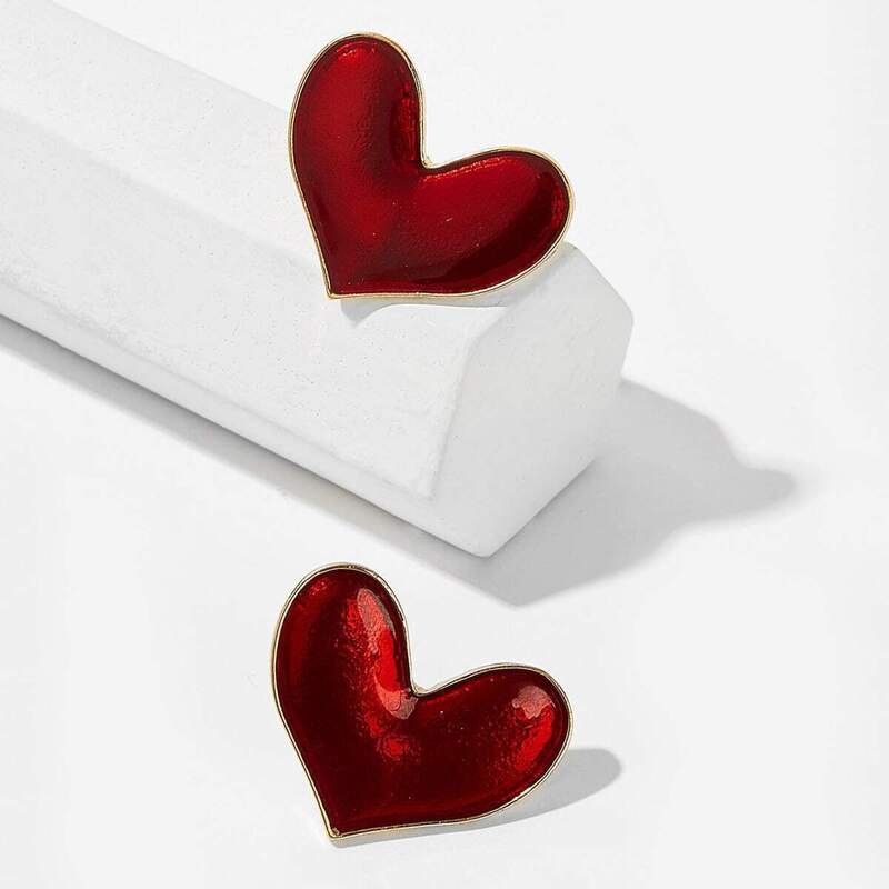 

Heart Shaped Stud Earrings 1pair, Red