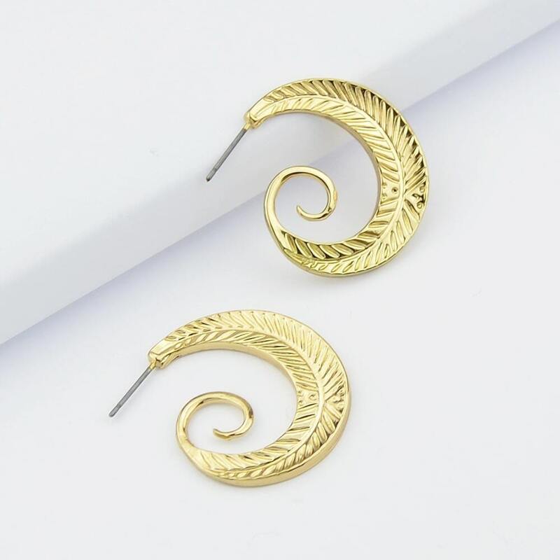 

Gold Big Circle Geometric Statement Stud Earrings
