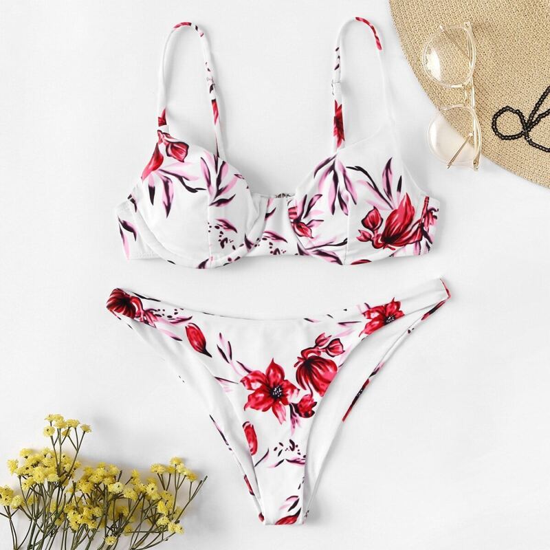 

Random Floral Top With High Leg Bikini Set, Multicolor
