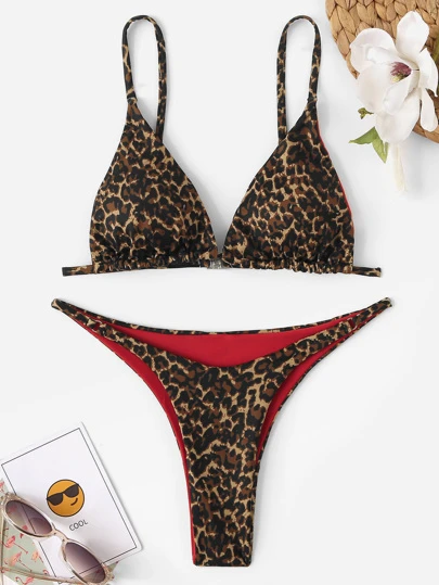 Bikini top triángulo de leopardo con tanga