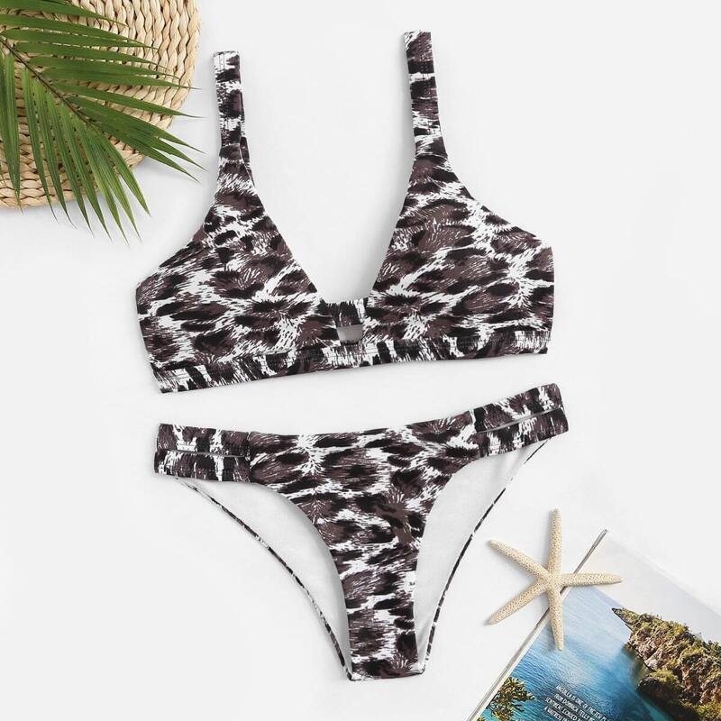 

Leopard Plunge Neck Top With Panty Bikini Set, Multicolor