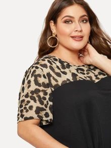 SHEIN Plus Leopard Yoke Cut-and-sew Curved Hem T-shirt - Black - View 4
