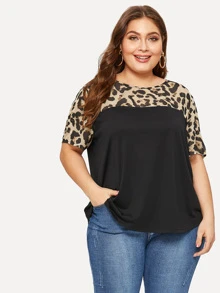 SHEIN Plus Leopard Yoke Cut-and-sew Curved Hem T-shirt - Black - View 1