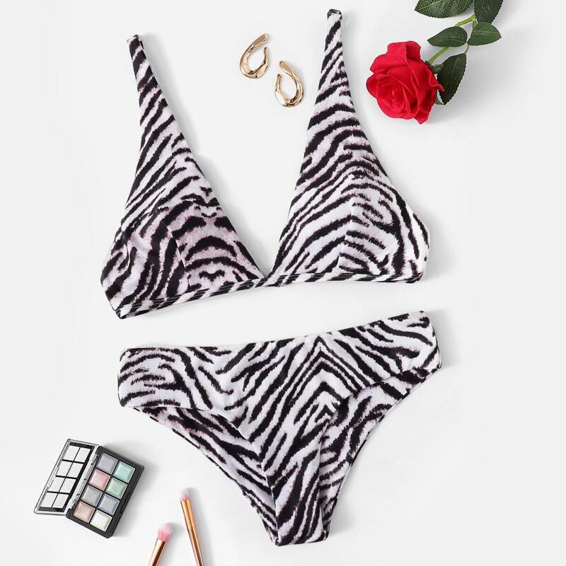 

Deep V-neck Tiger Pattern Bikini Set, Black and white