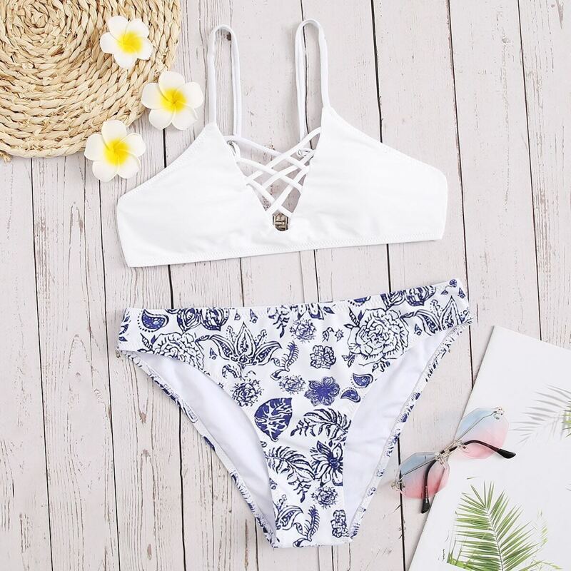 

Criss Cross Top With Random Leaf Bikini Set, Multicolor