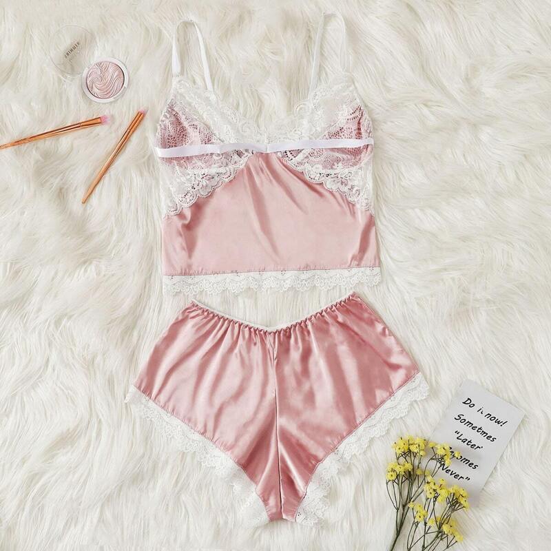 

Scalloped Trim Contrast Lace Cami Top With Shorts, Pink