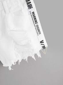 Shorts mezclilla rotos bajo crudo con cinta con letra en contraste - Blanco - Ver 3