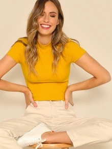 SHEIN Essnce 小高領羅紋針織短版tee