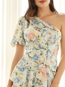 SHEIN Vestido asimétrico floral fruncido con un hombro