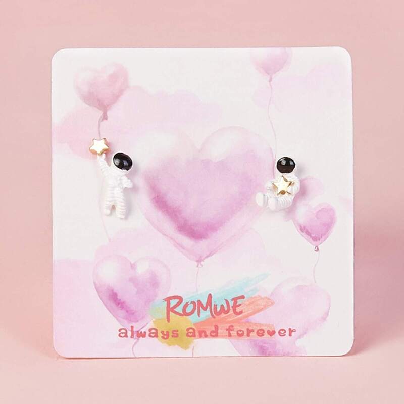 

Astronaut Design Stud Earrings 1pair, White