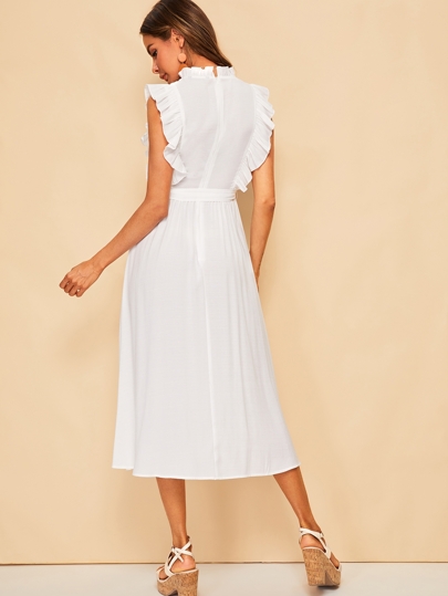 Robe ceinturée avec broderie