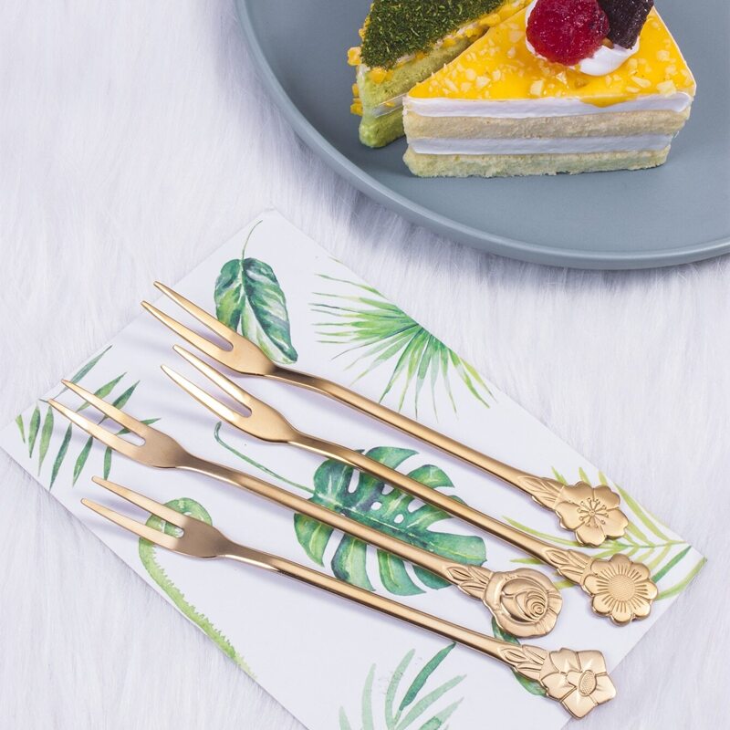 

Flower Design Fruit Fork 4pcs, Gold