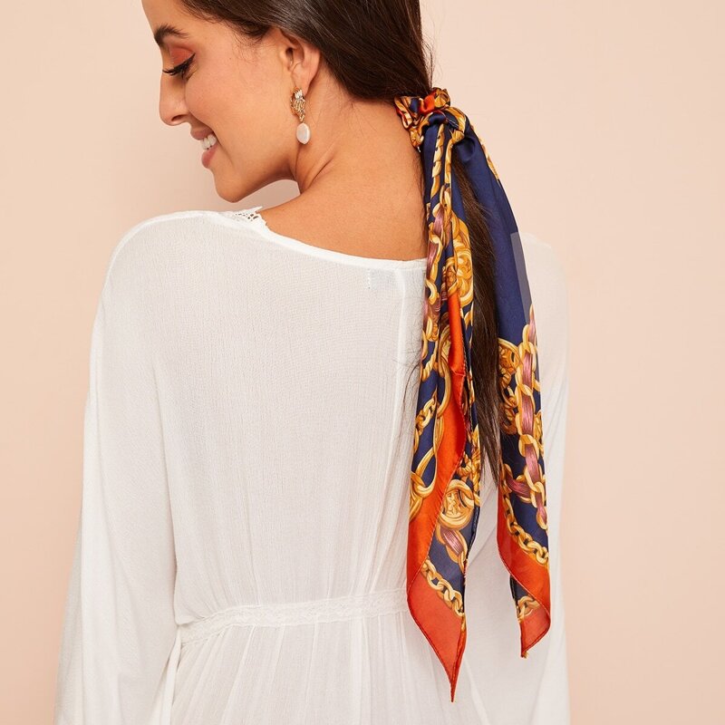 

Chain Print Scrunchie Scarf, Multicolor