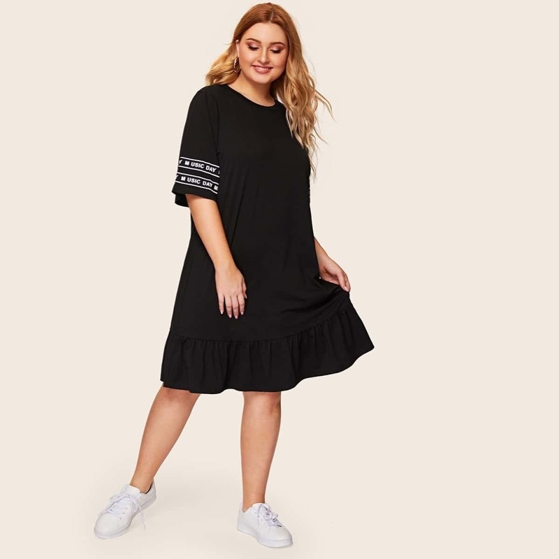 

Plus Letter Print Ruffle Hem Dress, Black