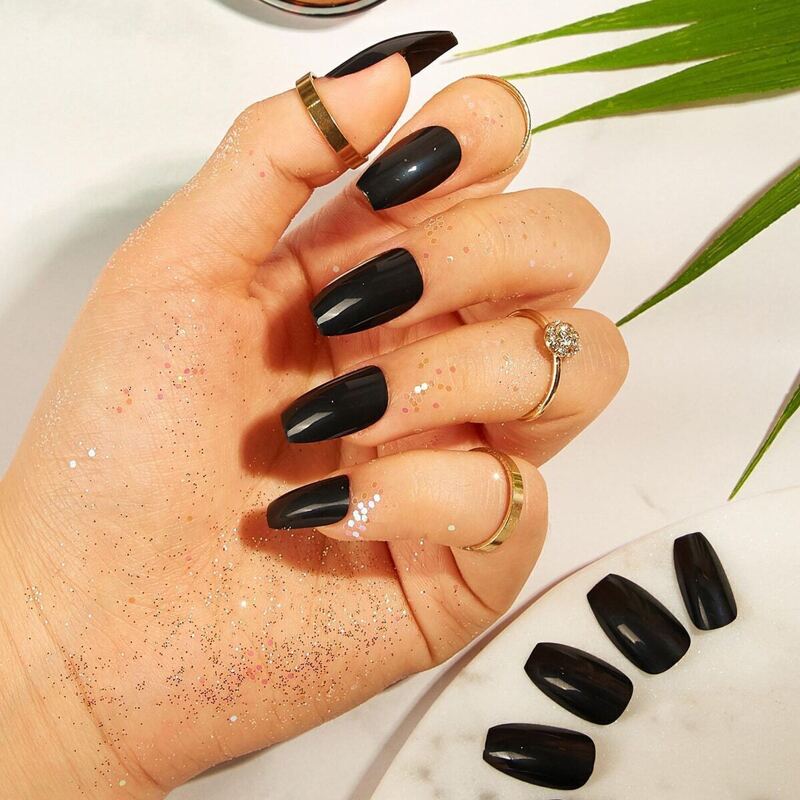

Coffin Polished Fake Nail 24pcs With Tape, Black