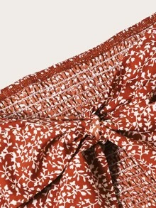 SHEIN WYWH Conjunto top de hombros descubiertos floral fruncido con nudo con falda cruzada fruncido - Rojo - Ver 3