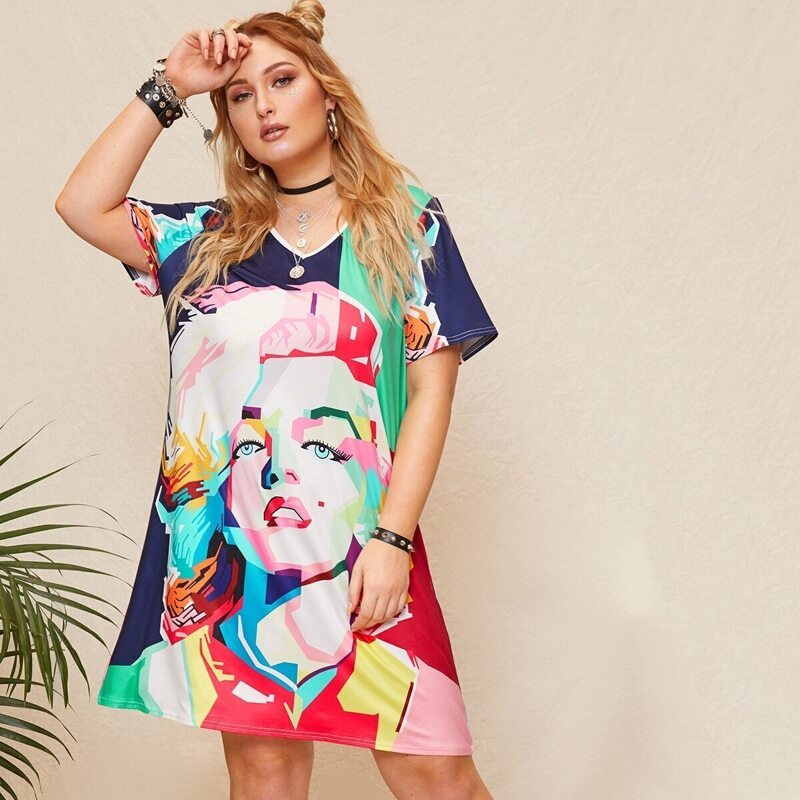

Plus Figure Graphic T-shirt Dress, Multicolor