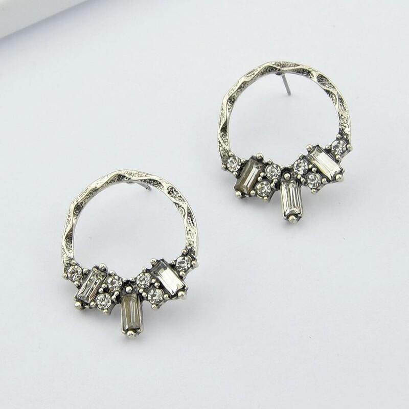 

At-Silver Vintage Circle Earrings